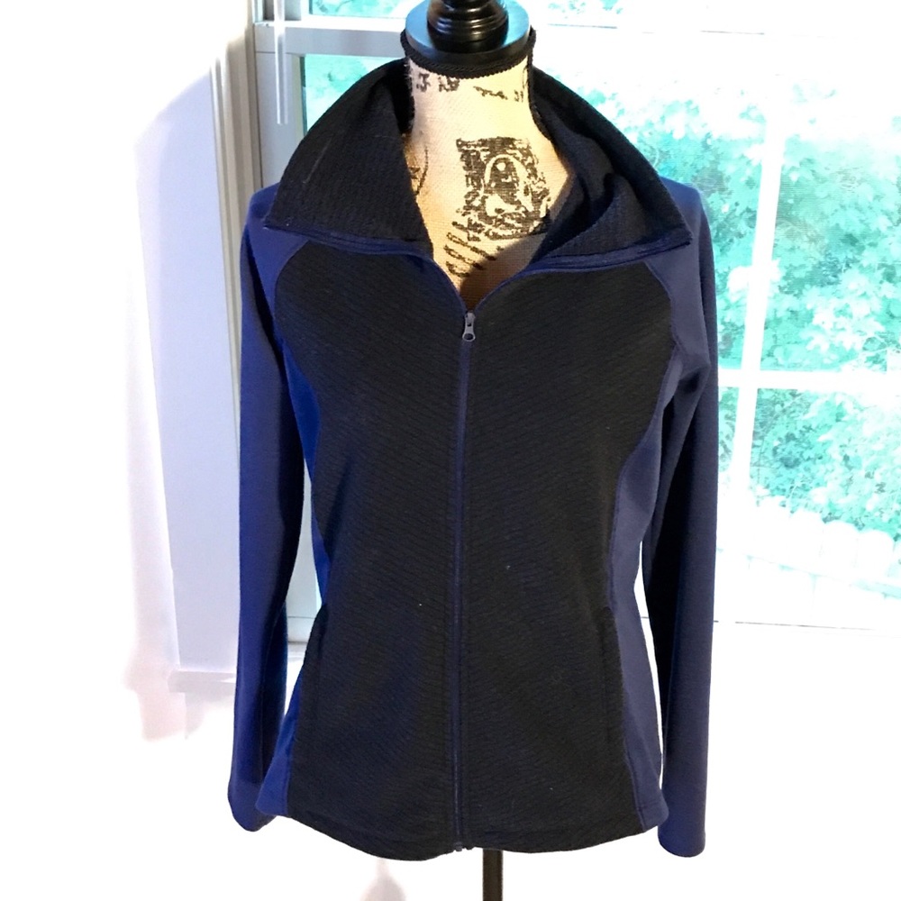 Mountain hardwear jacket blue & black.